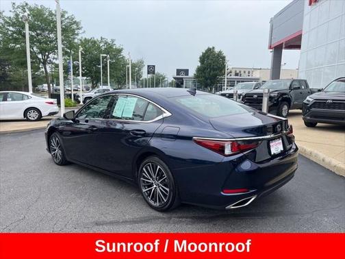 2022 Lexus ES 350 Base