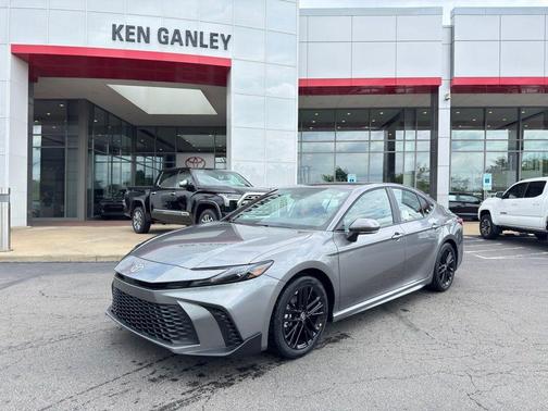 Heavy_Metallic 2026 Toyota Camry SE