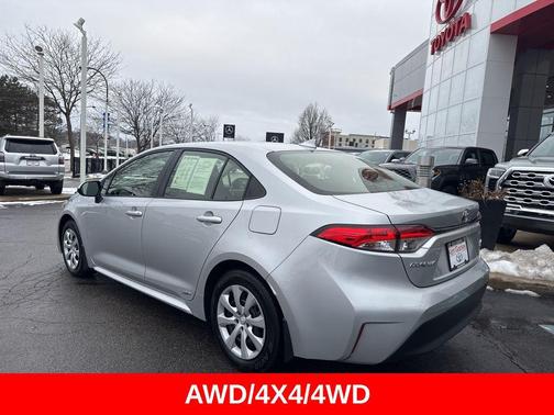 2024 Toyota Corolla Hybrid LE