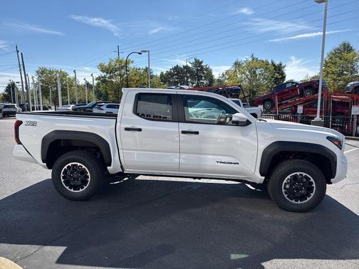 2025 Toyota Tacoma TRD Off-Road