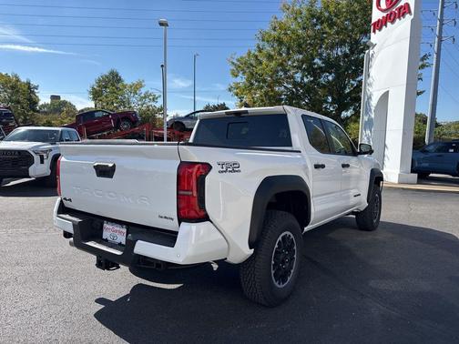 2025 Toyota Tacoma TRD Off-Road