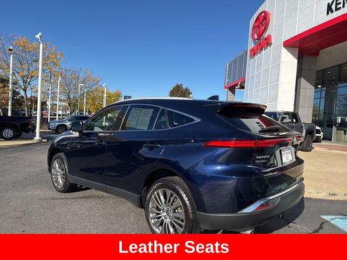 2022 Toyota Venza XLE