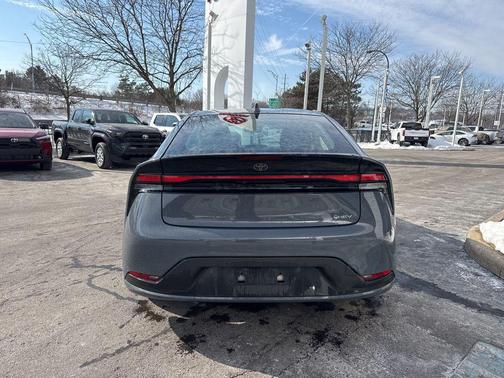 2025 Toyota Prius LE