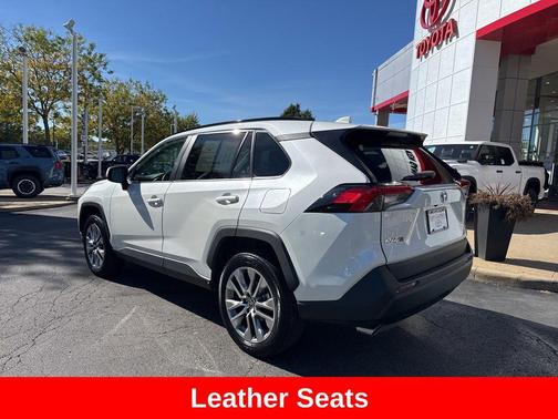2022 Toyota RAV4 XLE Premium