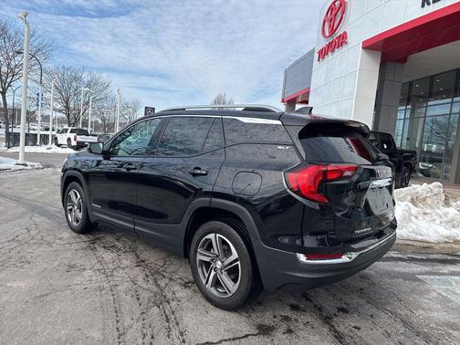 2021 GMC Terrain SLT