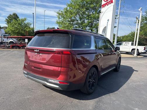 Flare Red 2024 Kia Carnival SX Prestige