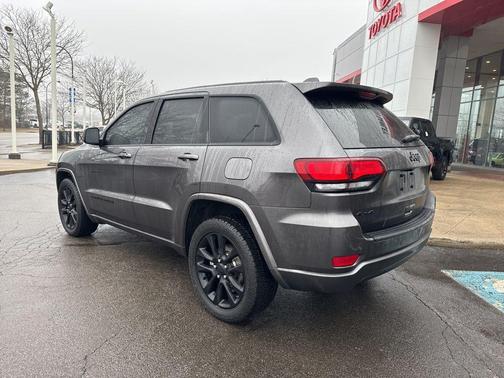 2021 Jeep Grand Cherokee Laredo