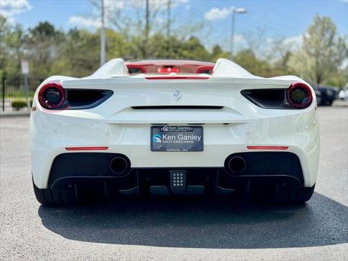 2018 Ferrari 488 Spider Base