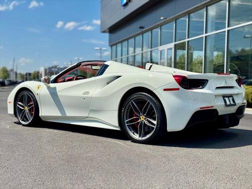 2018 Ferrari 488 Spider Base