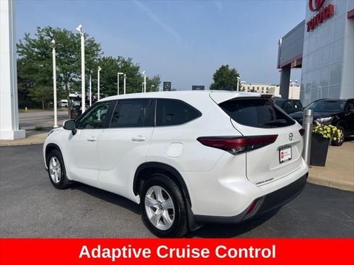 2023 Toyota Highlander LE