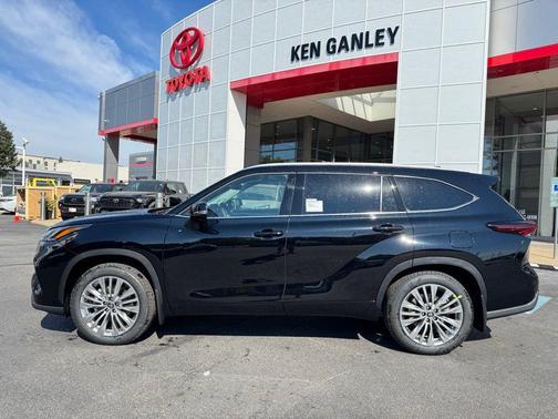 2025 Toyota Highlander Platinum