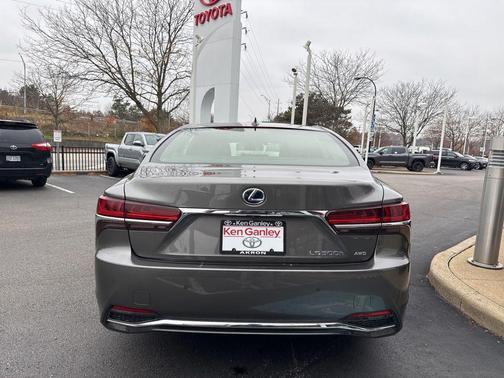 2018 Lexus LS 500h Base