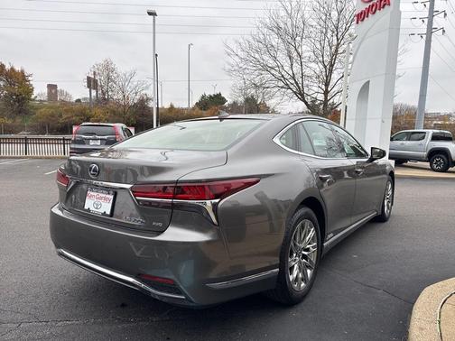 2018 Lexus LS 500h Base