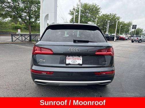 Manhattan Gray Metallic 2019 Audi Q5 2.0T Premium Plus