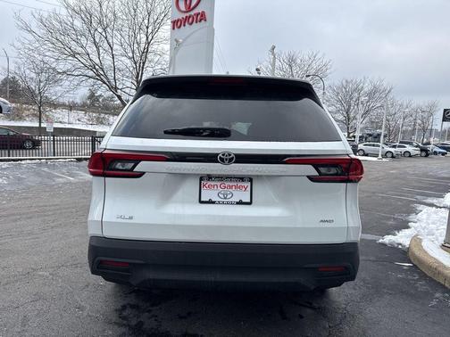 2025 Toyota Grand Highlander XLE