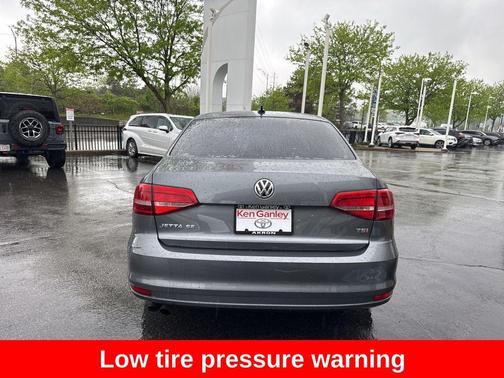 Platinum Gray Metallic 2015 Volkswagen Jetta 1.8T SE