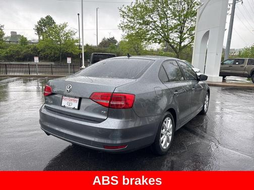 Platinum Gray Metallic 2015 Volkswagen Jetta 1.8T SE