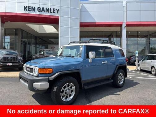 2013 Toyota FJ Cruiser Base