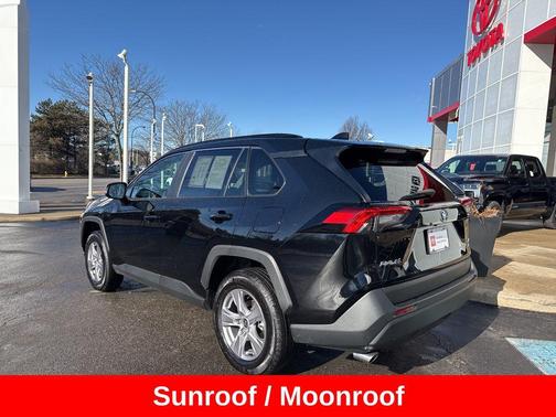 2025 Toyota RAV4 XLE