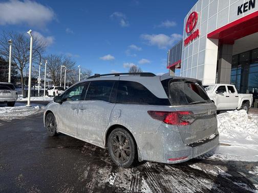 2024 Honda Odyssey Sport