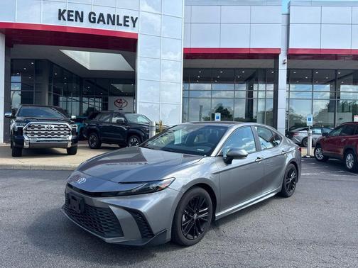Heavy Metal 2025 Toyota Camry SE