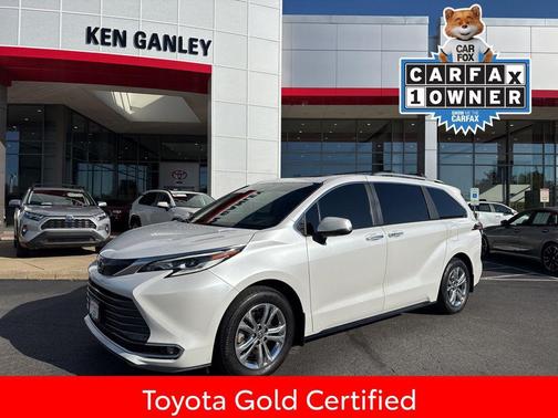 2023 Toyota Sienna Platinum 7 Passenger