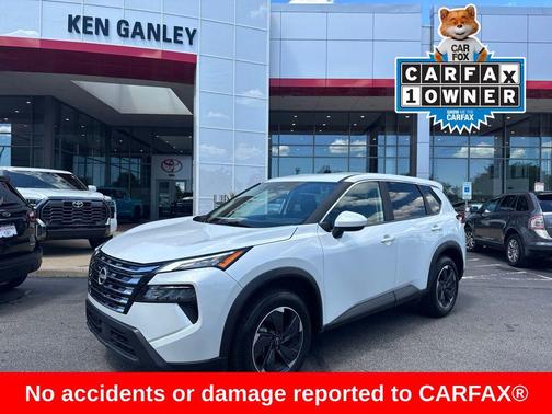 Everest White Pearl 2025 Nissan Rogue SV