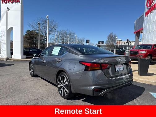 Gun Metallic 2022 Nissan Altima SR Intelligent AWD