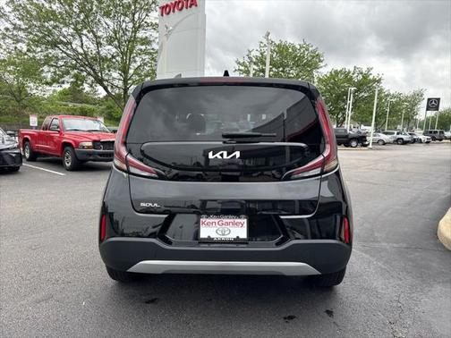 2024 Kia Soul LX