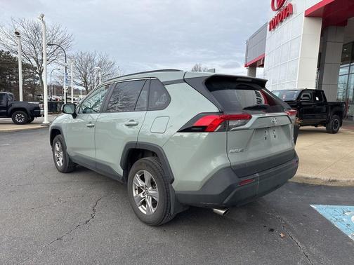 2023 Toyota RAV4 XLE