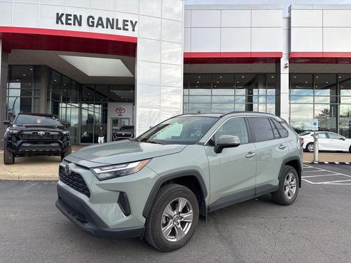 2023 Toyota RAV4 XLE