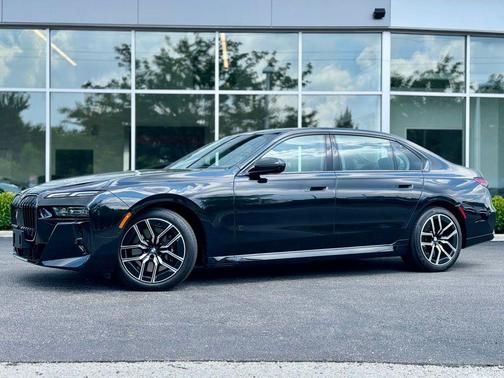2024 BMW 760 i xDrive