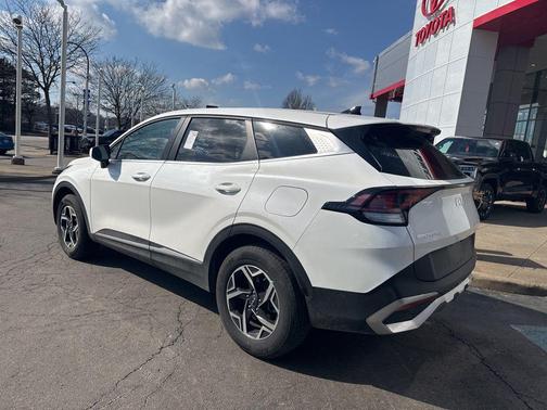 2025 Kia Sportage LX