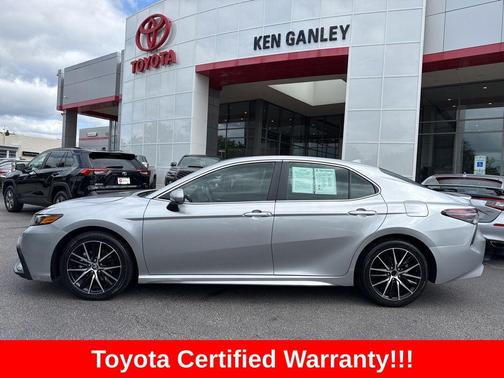 2024 Toyota Camry SE