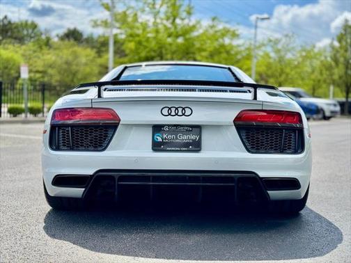 2017 Audi R8 5.2 V10 plus