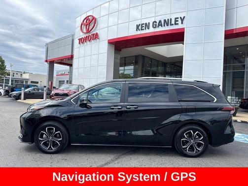 Midnight Black Metallic 2025 Toyota Sienna Platinum