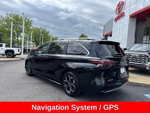 Midnight Black Metallic 2025 Toyota Sienna Platinum