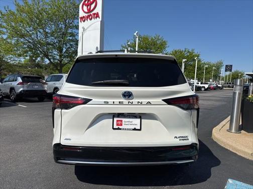 2021 Toyota Sienna Platinum 7 Passenger