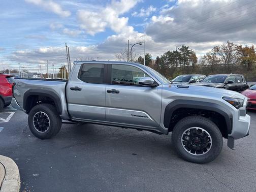 2025 Toyota Tacoma TRD Off Road