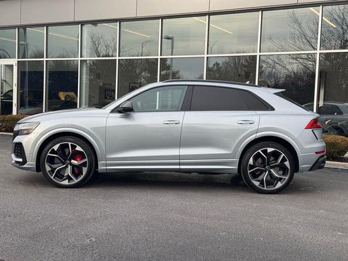2023 Audi RS Q8 4.0T