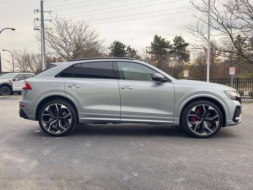 2023 Audi RS Q8 4.0T