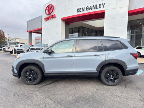 2022 Honda Pilot AWD TrailSport