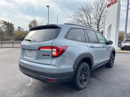 2022 Honda Pilot AWD TrailSport