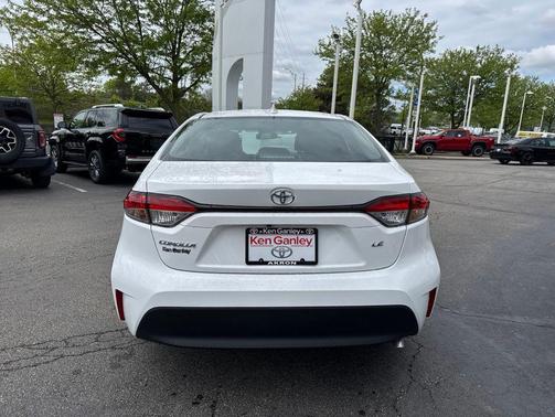 Ice 2026 Toyota Corolla LE