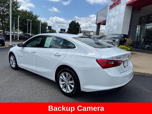 Summit White 2025 Chevrolet Malibu FWD 1LT