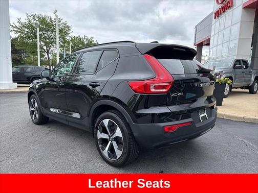 2024 Volvo XC40 B5 Core Bright Theme