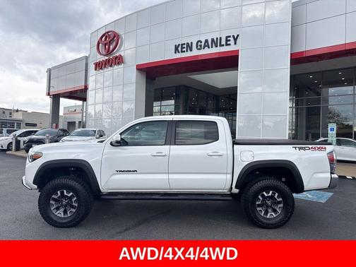 2023 Toyota Tacoma TRD Sport