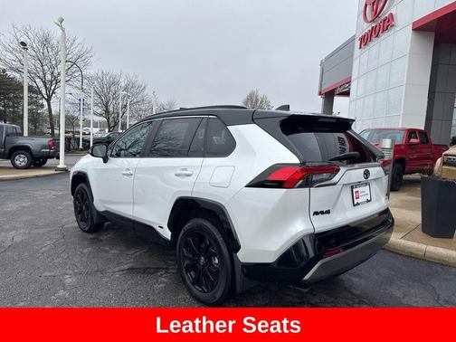 Wind Chill Pearl 2025 Toyota RAV4 Hybrid SE