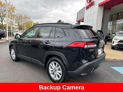 2025 Toyota Corolla Cross LE