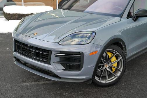 2024 Porsche Cayenne Turbo GT